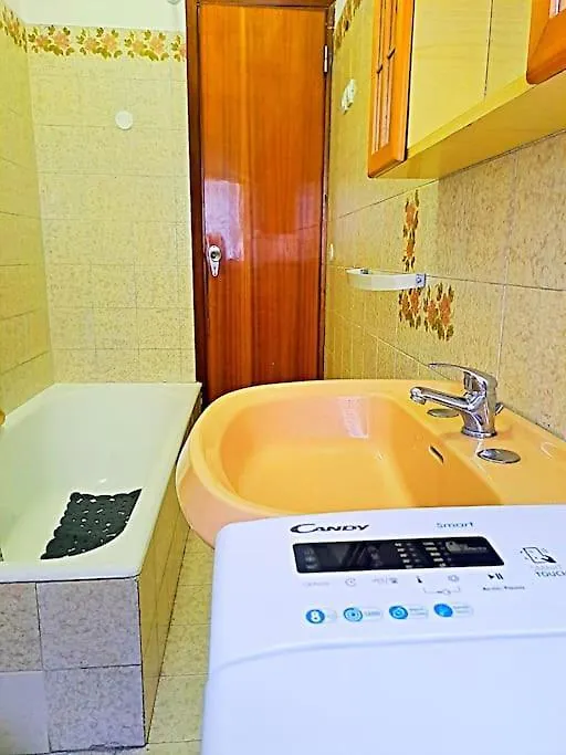 Lägenhet Riviera Del Conero Fronte Mare, 3 Camere, 10 Letti Falconara Marittima